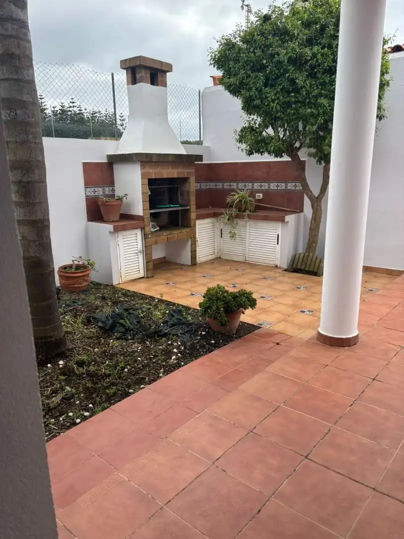 Planta baja de alquiler en Calle Suprema, 26, Guamasa - El Ortigal - Los Rodeos Jardín de Planta baja de alquiler en San Cristóbal de la Laguna con Jardín privado, Parquet y Amueblado