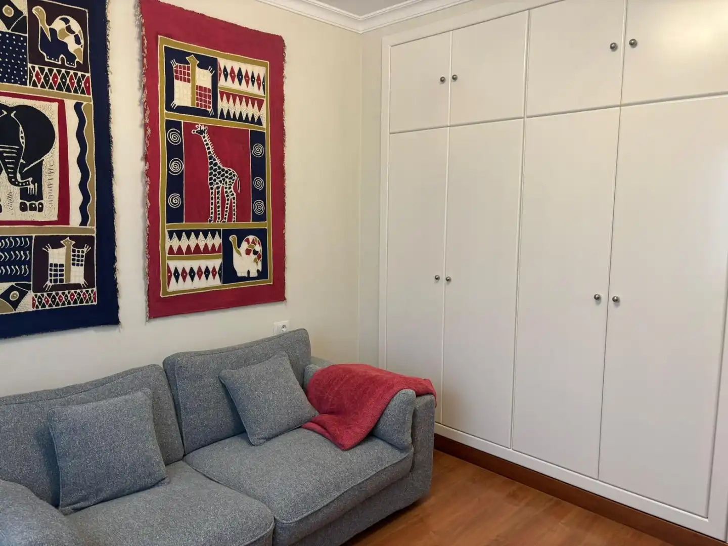 Planta baja de alquiler en Calle Suprema, 26, Guamasa - El Ortigal - Los Rodeos Sala de estar de Planta baja de alquiler en San Cristóbal de la Laguna con Jardín privado, Parquet y Amueblado