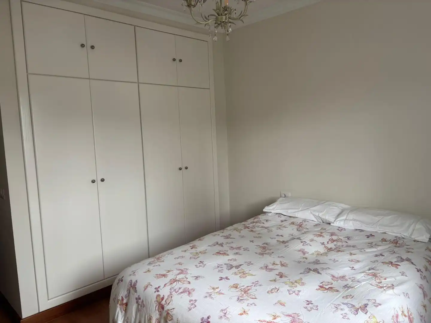 Planta baja de alquiler en Calle Suprema, 26, Guamasa - El Ortigal - Los Rodeos Habitación de Planta baja de alquiler en San Cristóbal de la Laguna con Jardín privado, Parquet y Amueblado