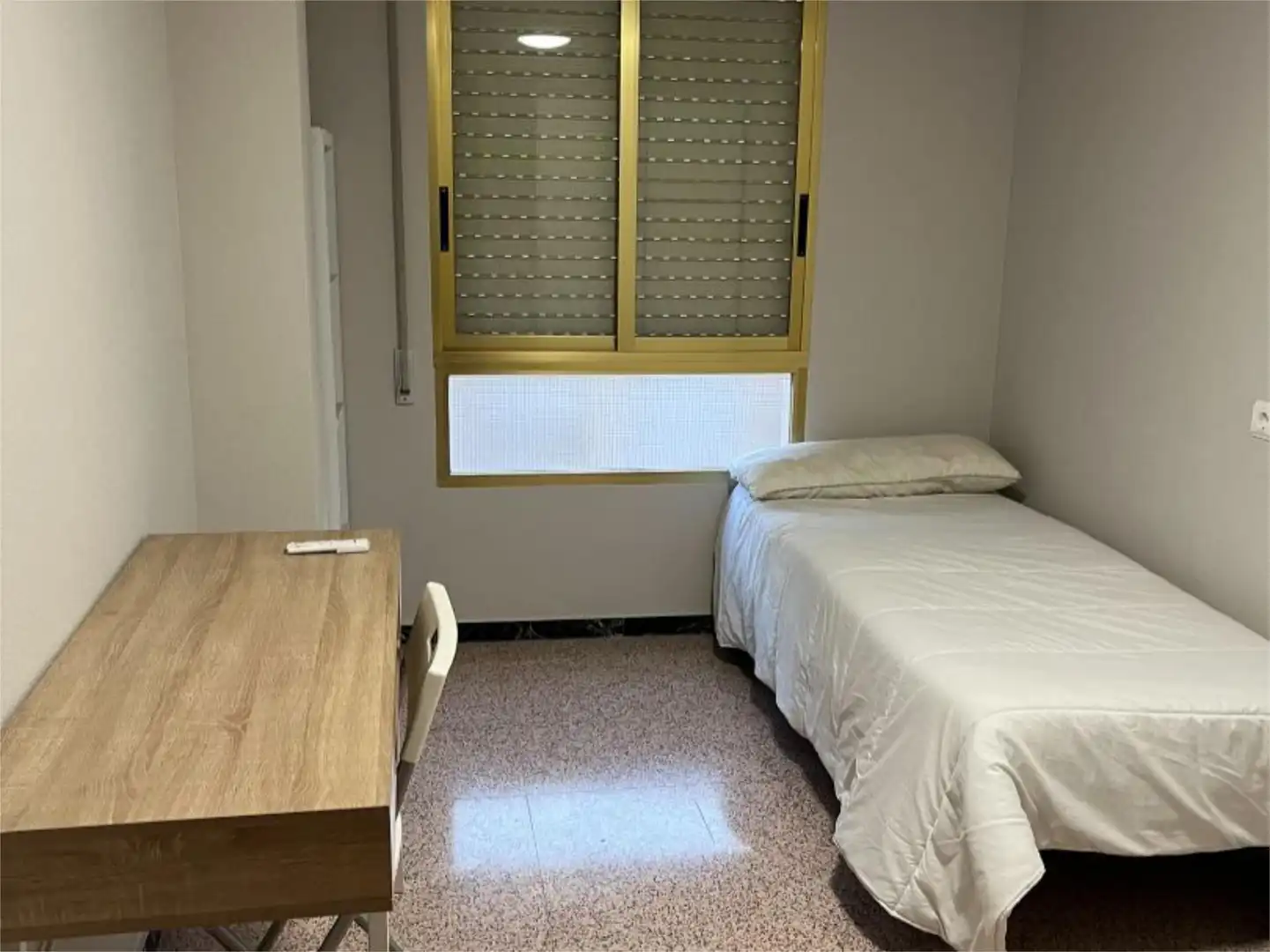 Habitación en Carrer Castelló Castellon, 10, Crevillent Habitación en Carrer Castelló Castellon, 10, Crevillent