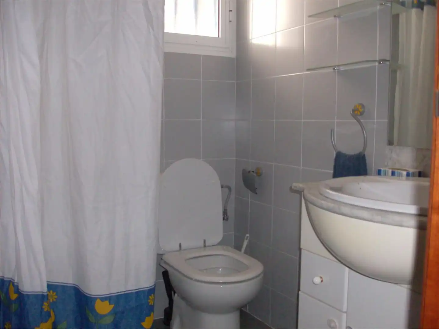 Piso de alquiler en Calle Alcoy, 2, San Lorenzo Baño de Piso de alquiler en Sevilla con Aire acondicionado, Calefacción y Amueblado