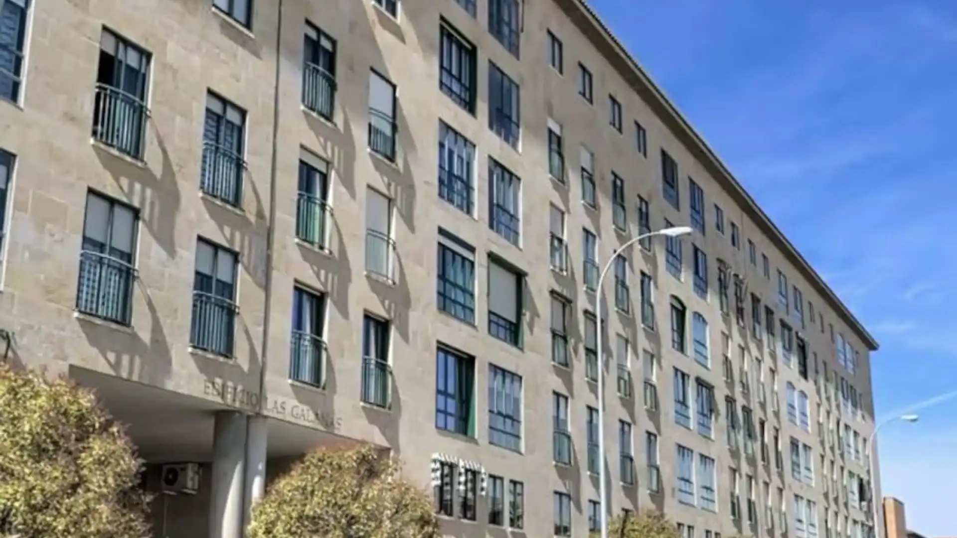 Vista exterior de Piso en venta en Salamanca Capital con Calefacción, Parquet y Amueblado