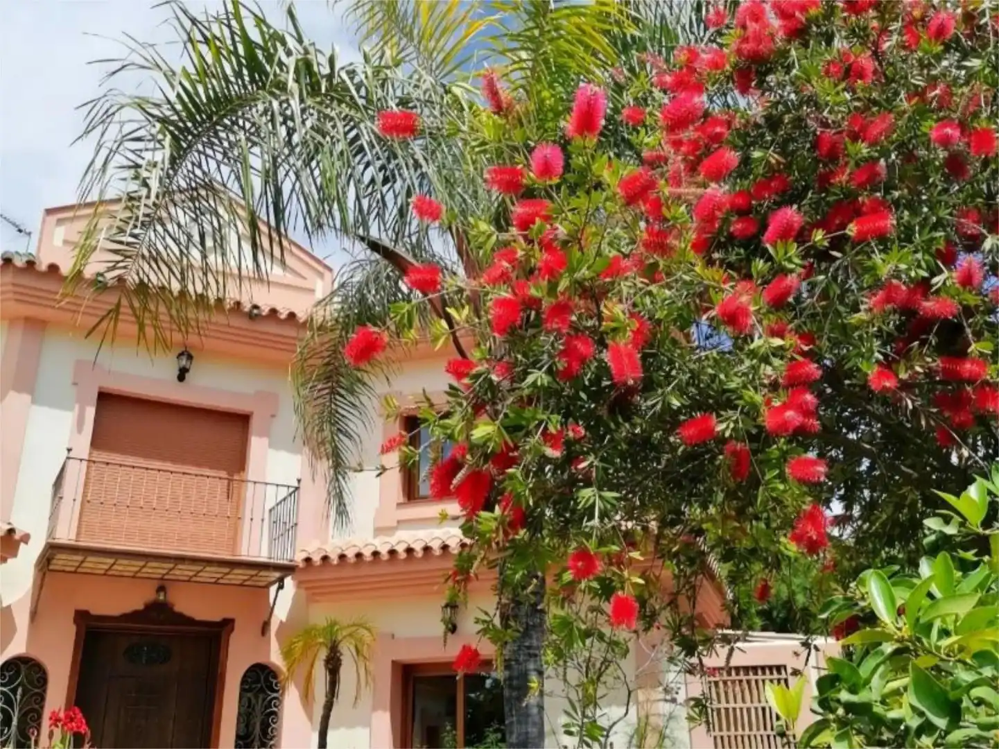 Piso en venta en Carretera, 188, El Velerín Vista exterior de Piso en venta en Estepona con Aire acondicionado, Calefacción y Jardín privado