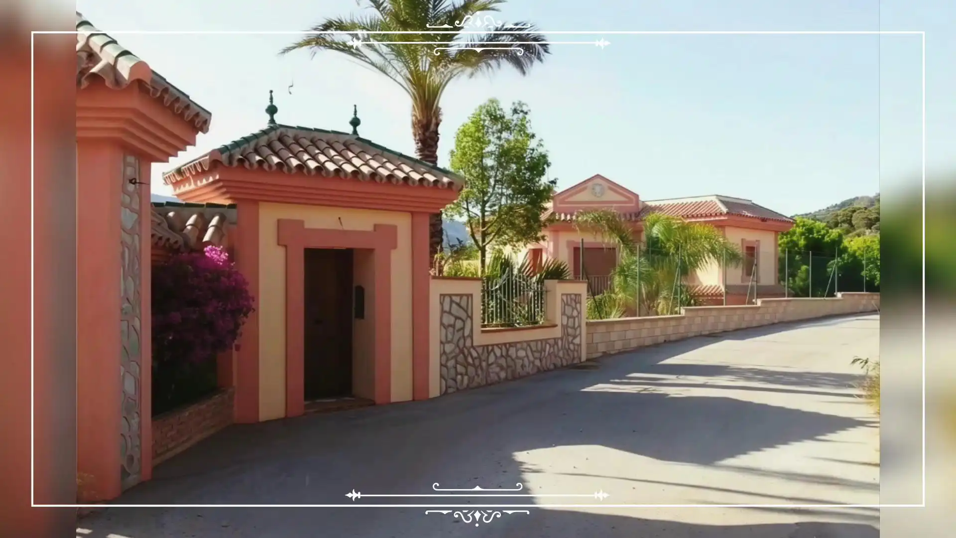 Piso en venta en Carretera, 188, El Velerín Vista exterior de Piso en venta en Estepona con Aire acondicionado, Calefacción y Jardín privado
