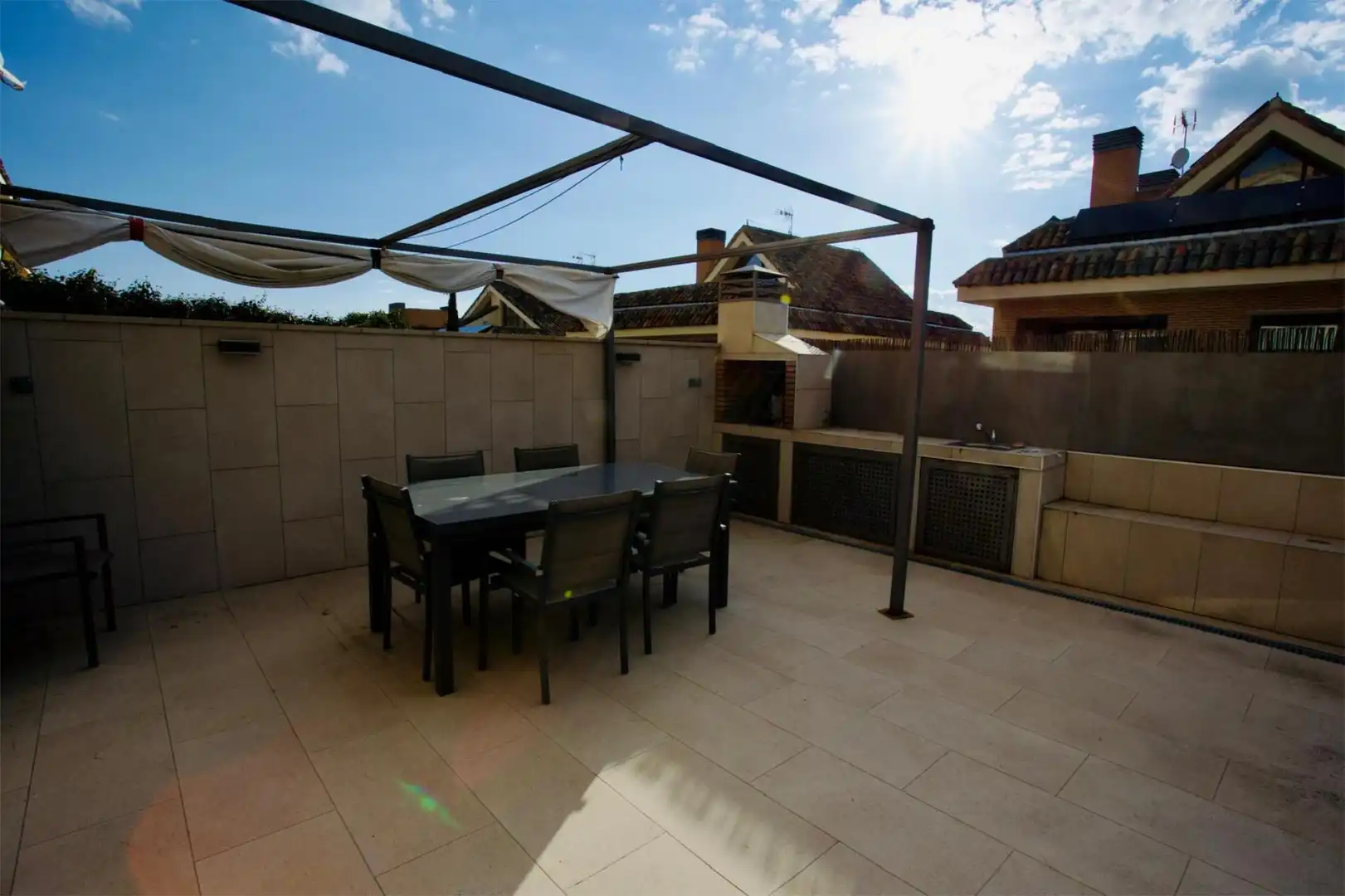 Casa o chalet en venta en Calle Gloria Fuertes, 23, Montecillo Terraza de Casa o chalet en venta en Las Rozas de Madrid con Aire acondicionado, Terraza y Piscina