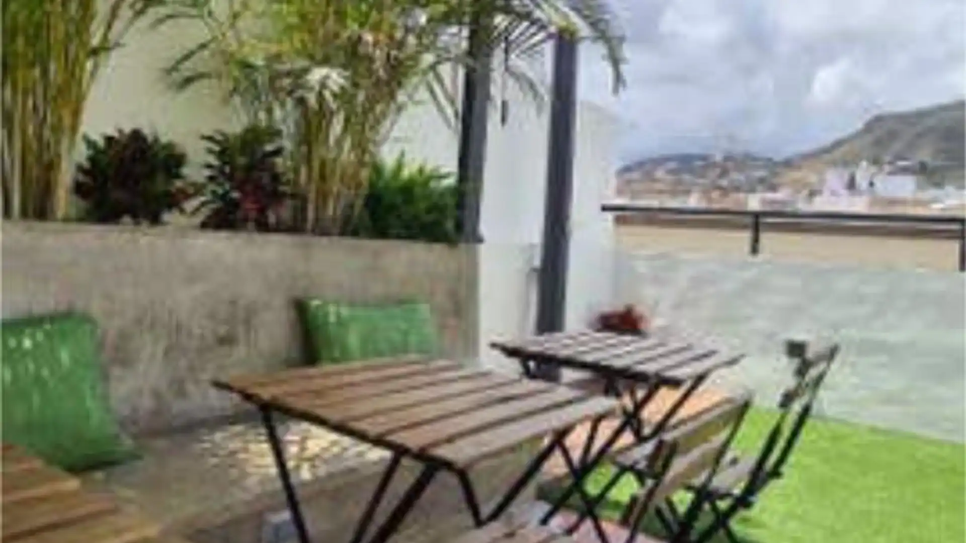 Terraza de Piso de alquiler en  Santa Cruz de Tenerife Capital con Amueblado