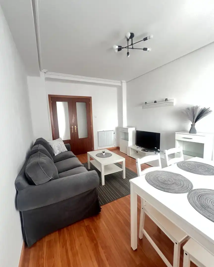 Flat for rent in Estrada de Castela, 64, Zona Ultramar Living room of Flat for rent in Ferrol with Heating, Parquet flooring and Furnished