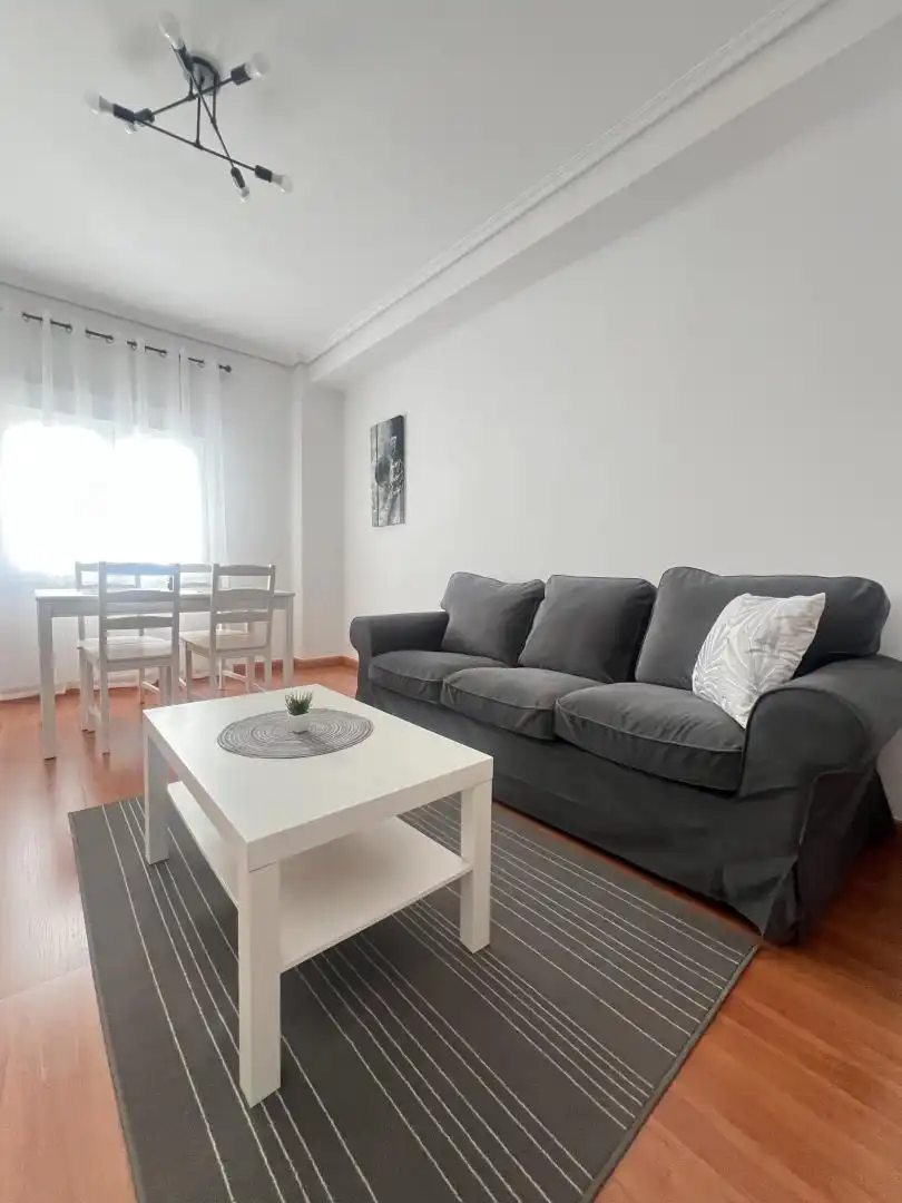 Flat for rent in Estrada de Castela, 64, Zona Ultramar Living room of Flat for rent in Ferrol with Heating, Parquet flooring and Furnished