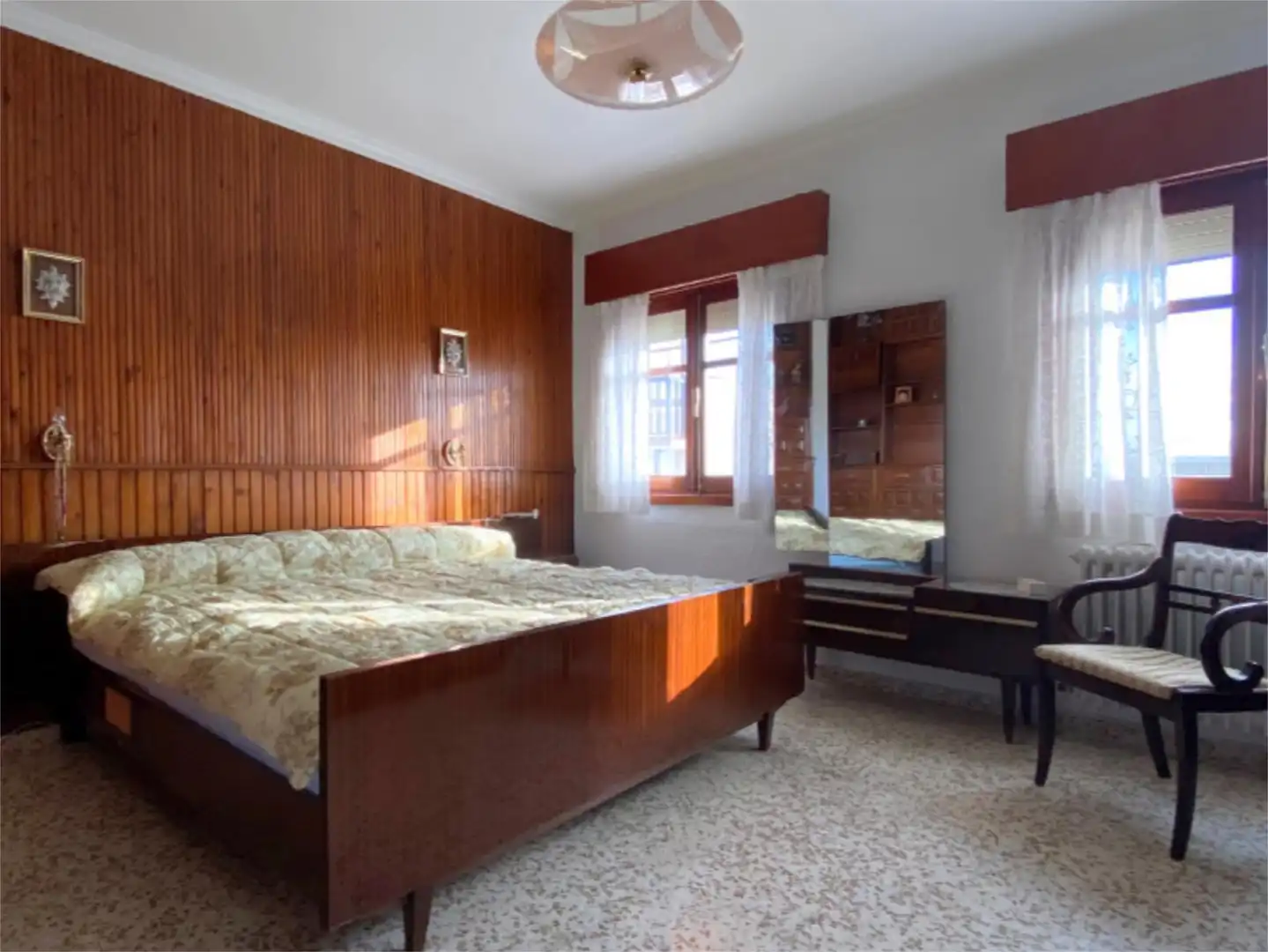Finca rústica en venta en Calle Pintor Goya, 8, Huétor Vega Habitación de Finca rústica en venta en Huétor Vega con Calefacción, Jardín privado y Terraza