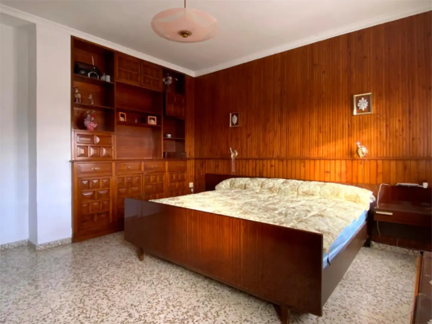Finca rústica en venta en Calle Pintor Goya, 8, Huétor Vega Habitación de Finca rústica en venta en Huétor Vega con Calefacción, Jardín privado y Terraza