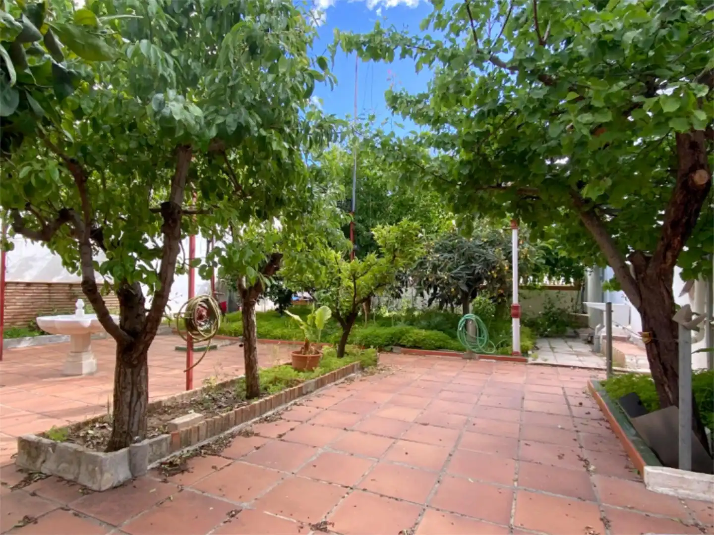 Finca rústica en venta en Calle Pintor Goya, 8, Huétor Vega Jardín de Finca rústica en venta en Huétor Vega con Calefacción, Jardín privado y Terraza