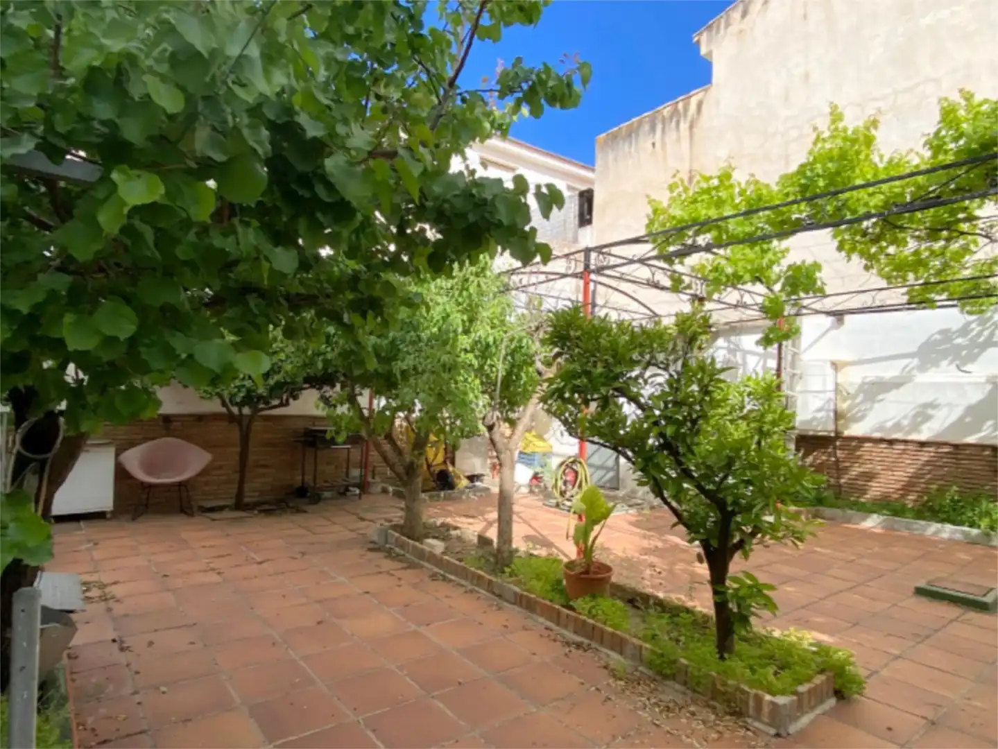 Finca rústica en venta en Calle Pintor Goya, 8, Huétor Vega Jardín de Finca rústica en venta en Huétor Vega con Calefacción, Jardín privado y Terraza