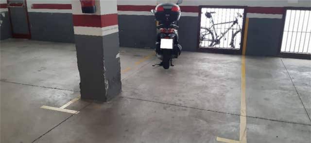 Garaje en Alquiler en El Poble Sec - Parc de Montjuïc