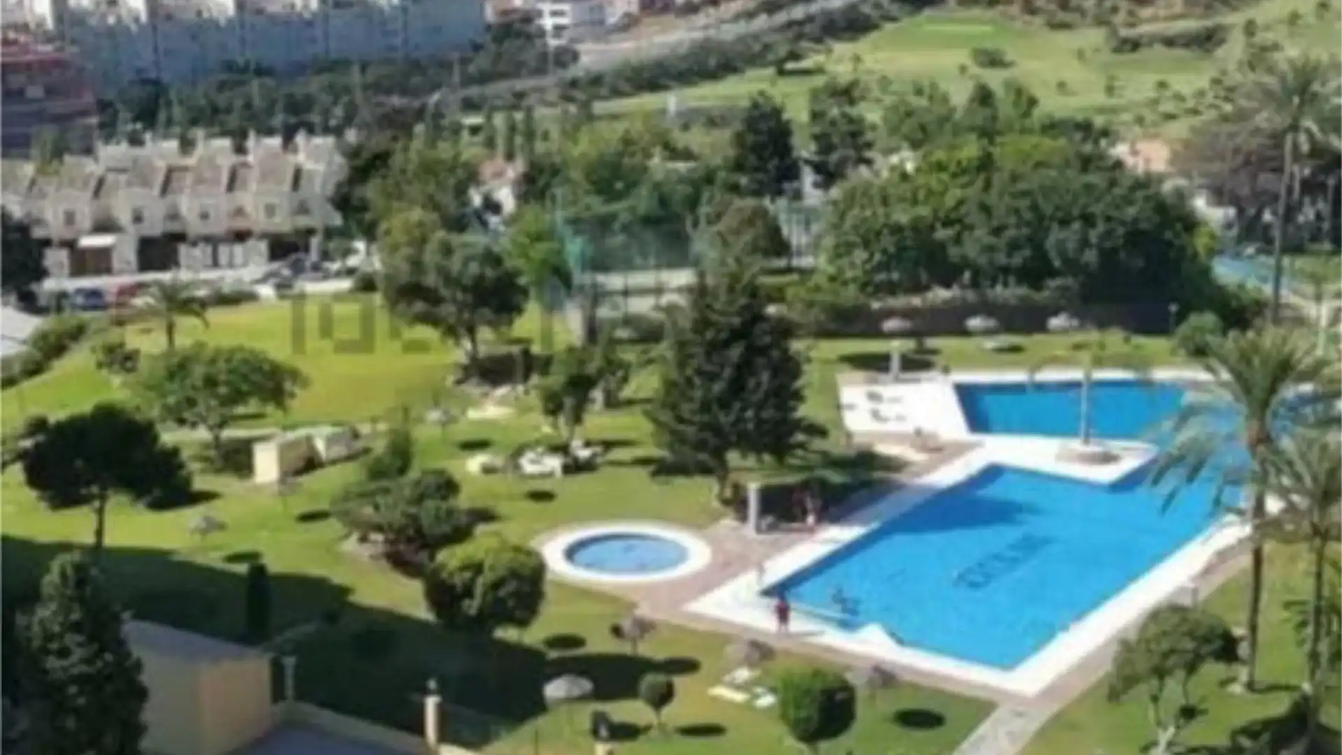 Wohnung zur Miete in La Colina Schwimmbecken von Wohnung zur Miete in Torremolinos mit Schwimmbad und Möbliert