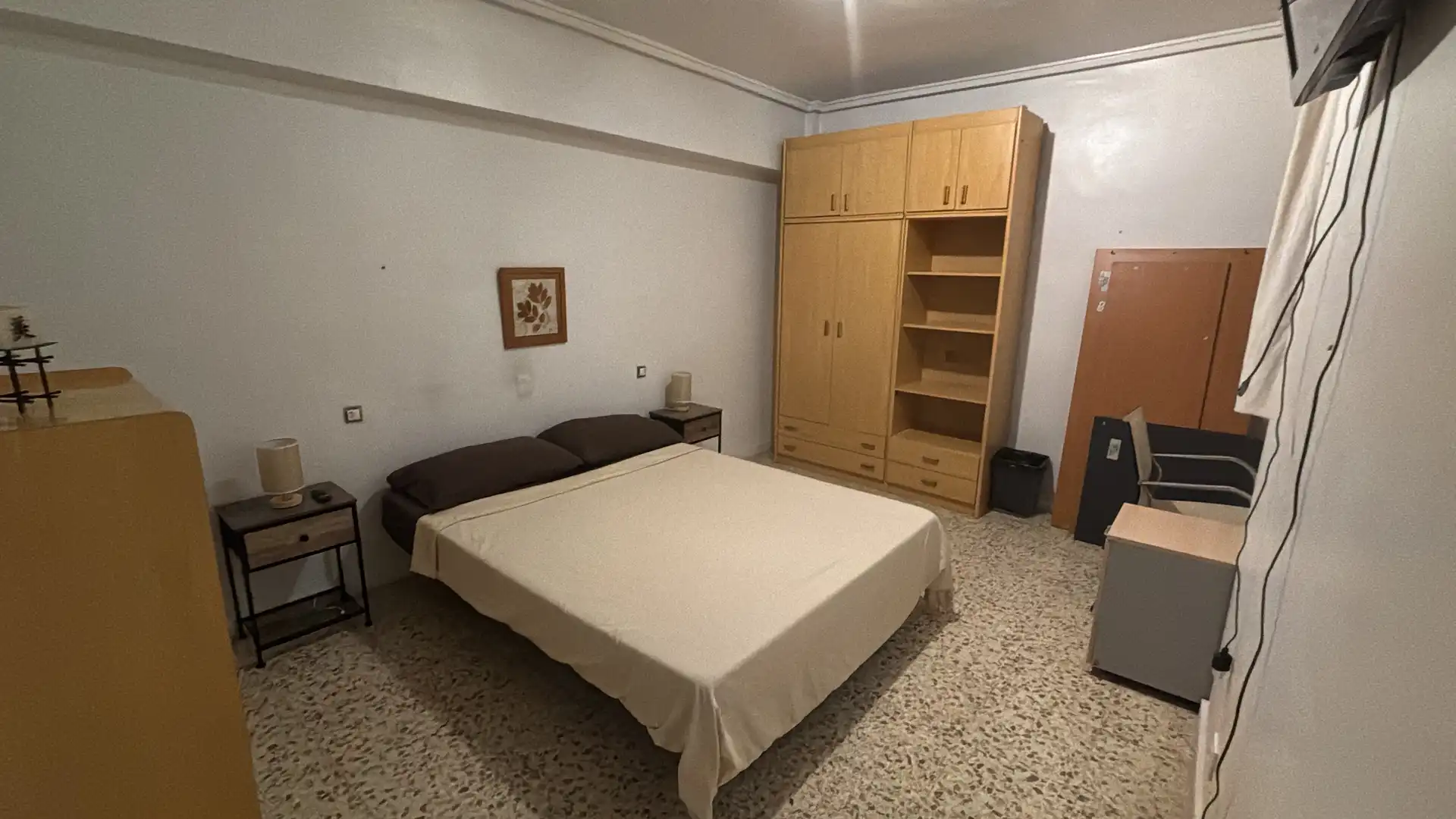 Schlafzimmer von Wohnung zur untervermieten in Valencia mit Klimaanlage, Heizung und Abstellraum