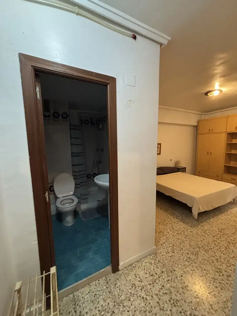 Badezimmer von Wohnung zur untervermieten in Valencia mit Klimaanlage, Heizung und Abstellraum