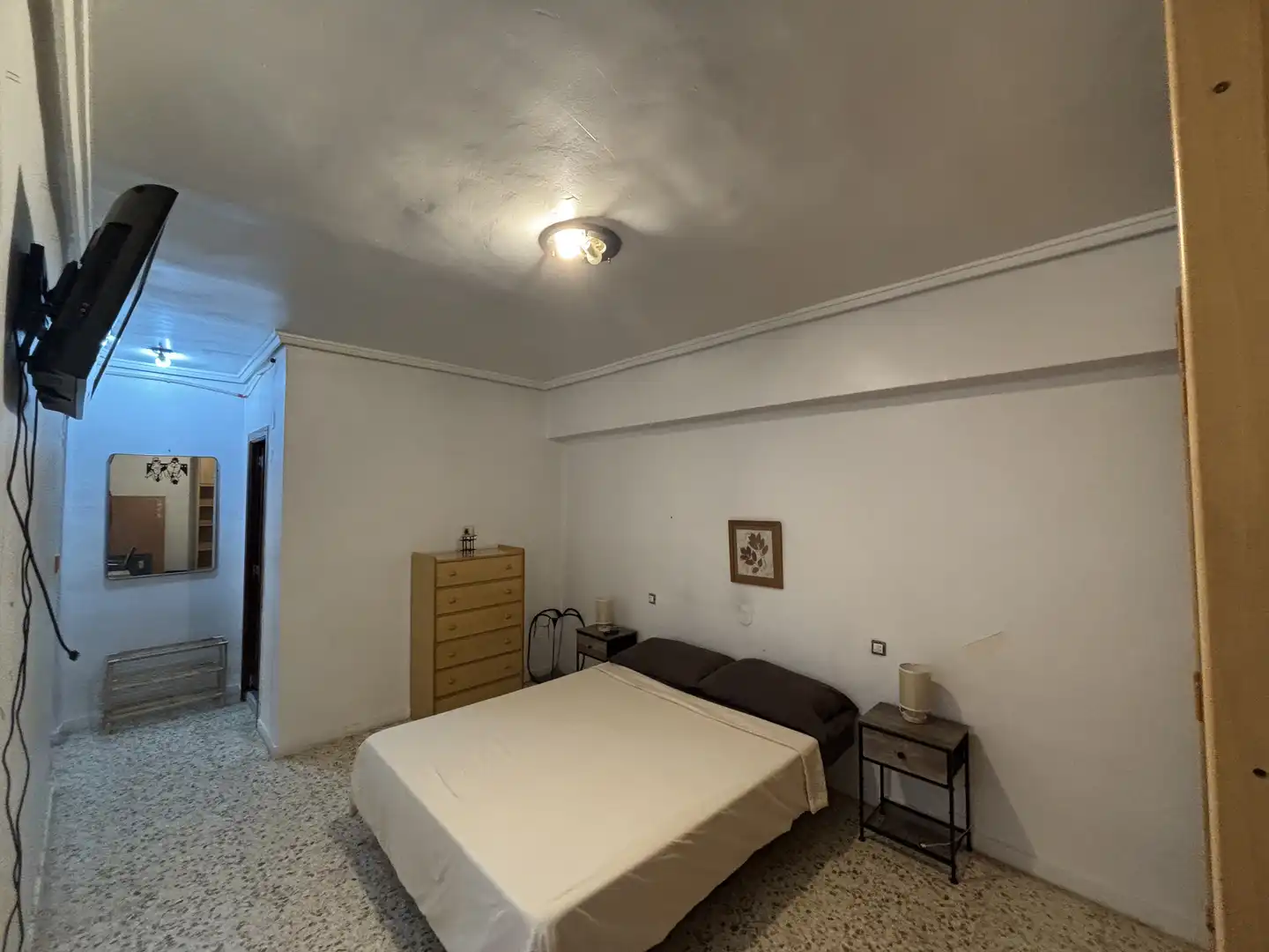 Schlafzimmer von Wohnung zur untervermieten in Valencia mit Klimaanlage, Heizung und Abstellraum
