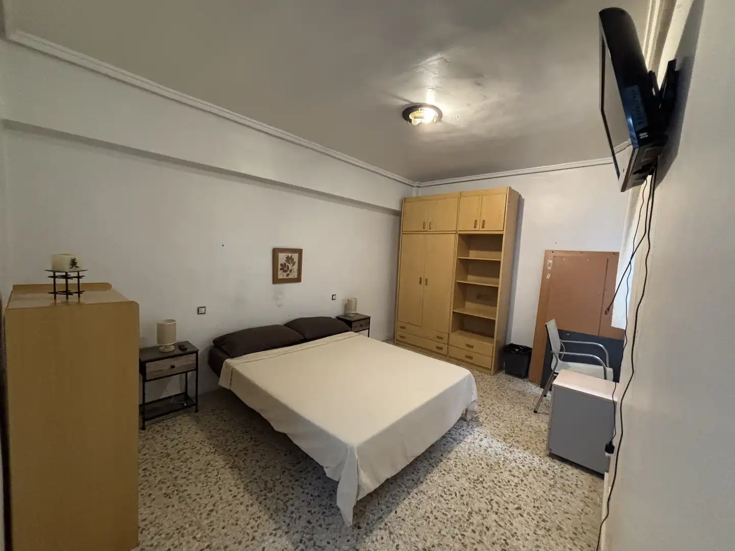 Schlafzimmer von Wohnung zur untervermieten in Valencia mit Klimaanlage, Heizung und Abstellraum