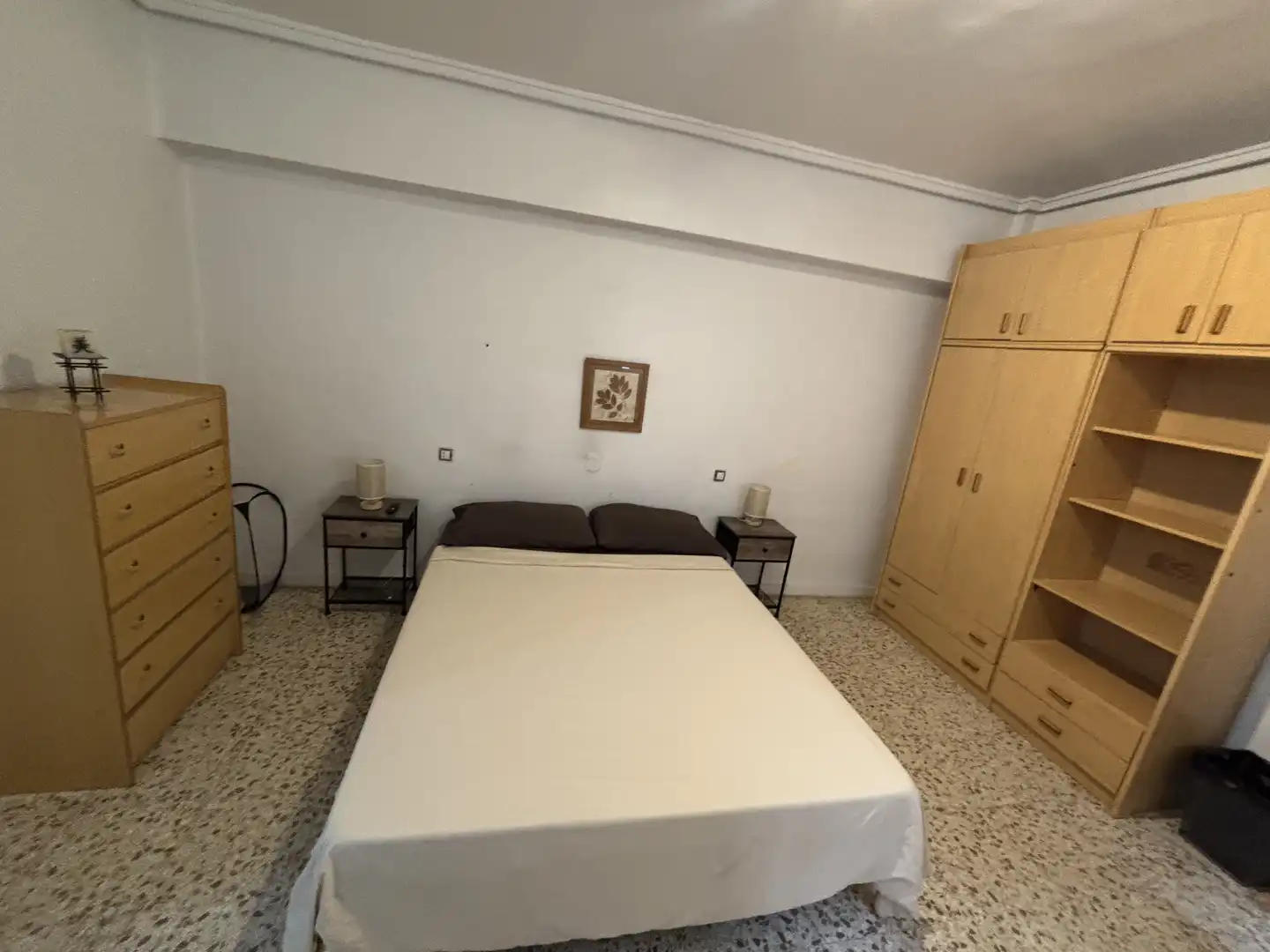 Schlafzimmer von Wohnung zur untervermieten in Valencia mit Klimaanlage, Heizung und Abstellraum