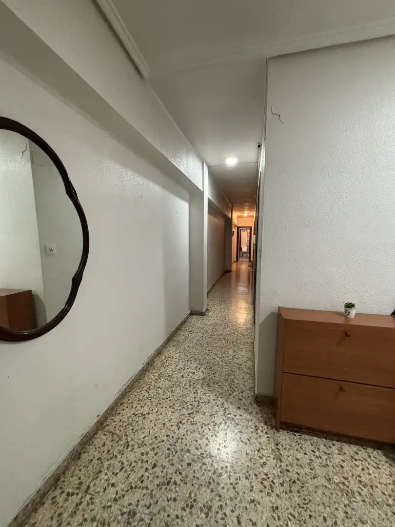 Wohnung zur untervermieten in Valencia mit Klimaanlage, Heizung und Abstellraum
