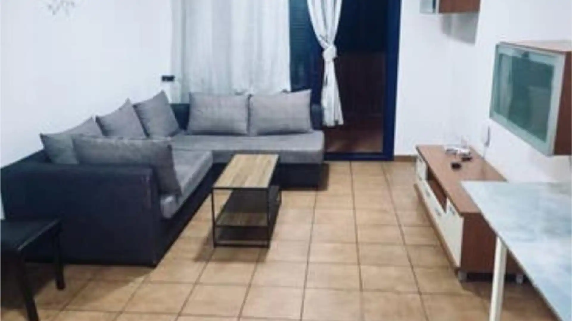 Sala de estar de Apartamento de alquiler en Águilas con Terraza y Piscina