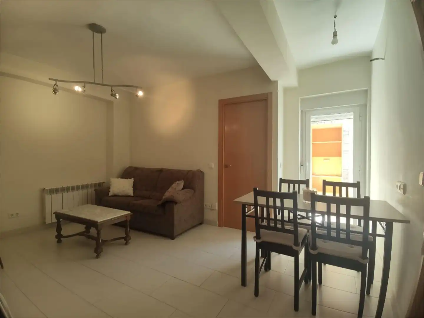 Habitación en Calle de Álvarez Abellán, 21, Puerta Bonita Habitación en Calle de Álvarez Abellán, 21, Puerta Bonita