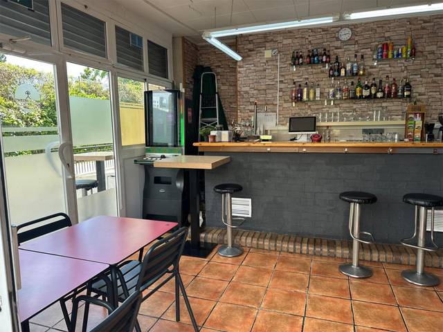 Local comercial en Venta en Avinguda Carmen Amaya, 30 en El Gornal