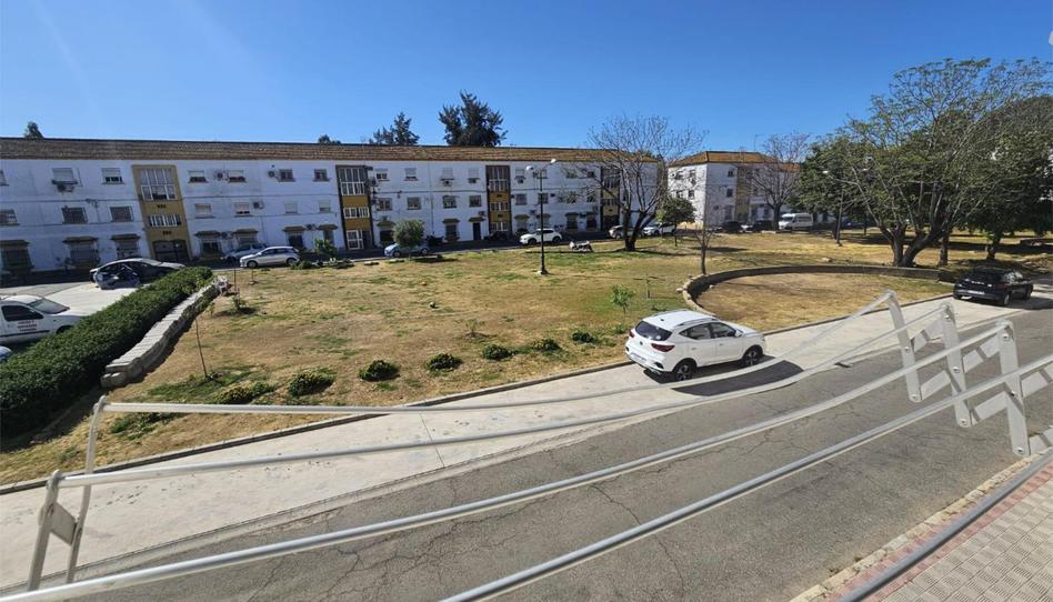 Piso de alquiler en Barriada Residencial Santa Barbara Calle C, 4, Tiro de Línea, Sevilla Capital - imagen 1 Foto 1 de Piso de alquiler en Barriada Residencial Santa Barbara Calle C, 4, Tiro de Línea, Sevilla Capital