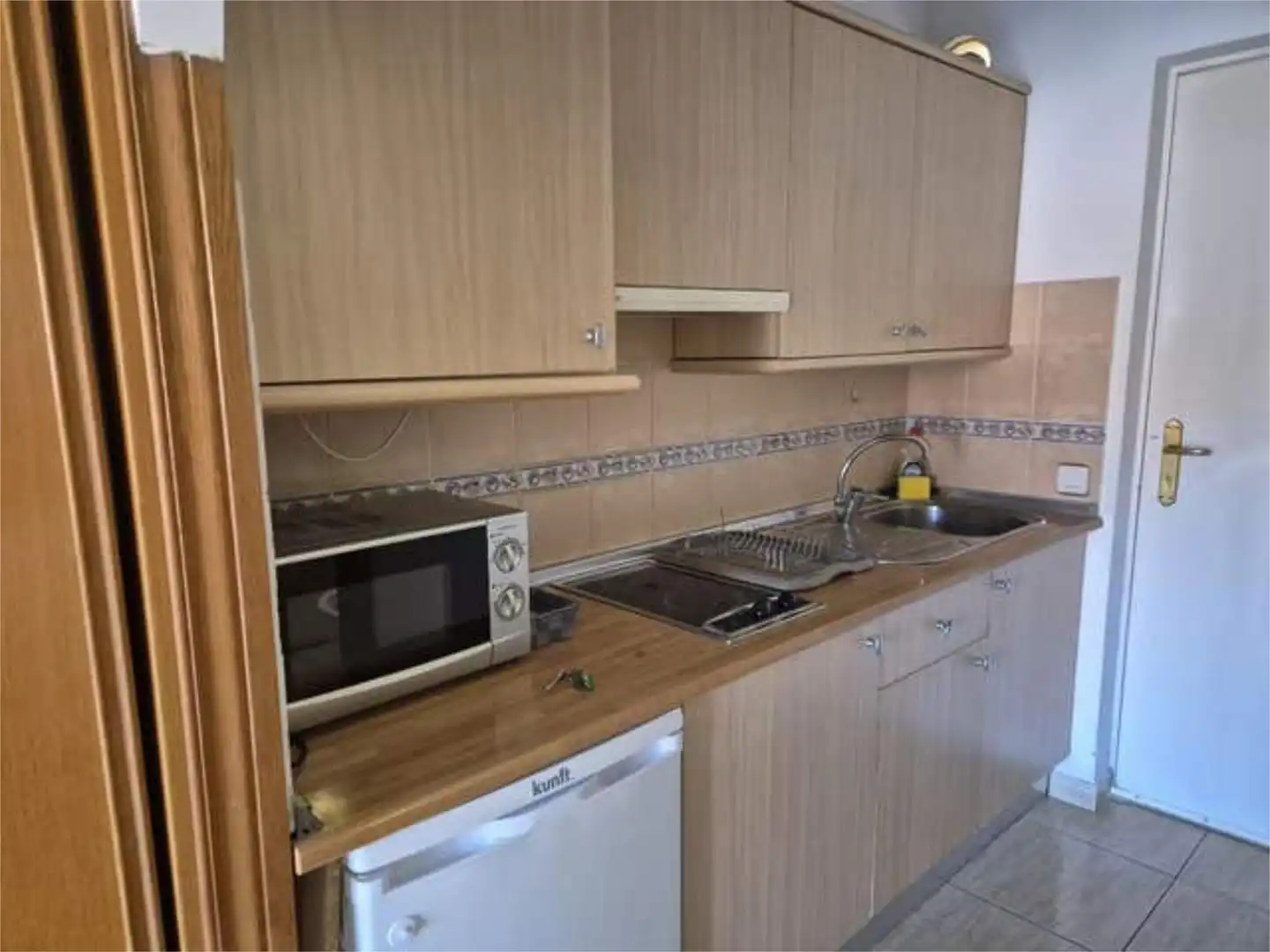 Piso de alquiler en Costa del Silencio Cocina de Piso de alquiler en Arona con Terraza y Piscina