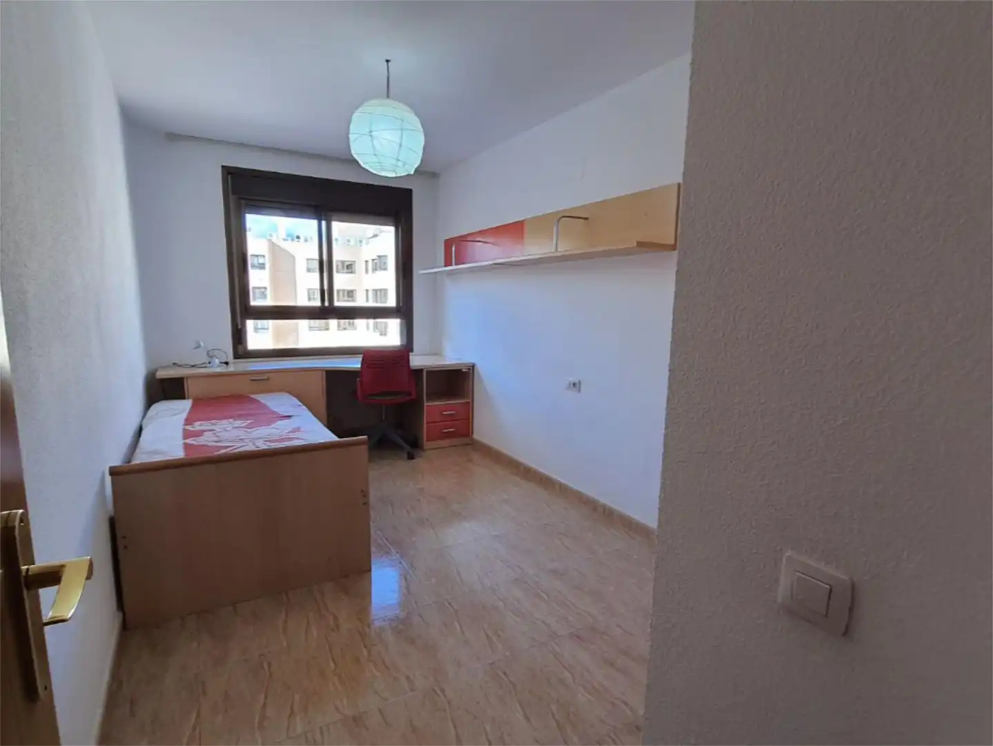 Zimmer in Rambla de Pompeu Fabra, 36, Ferreries Schlafzimmer von Wohnung zur untervermieten in Tortosa mit Klimaanlage, Heizung und Schwimmbad