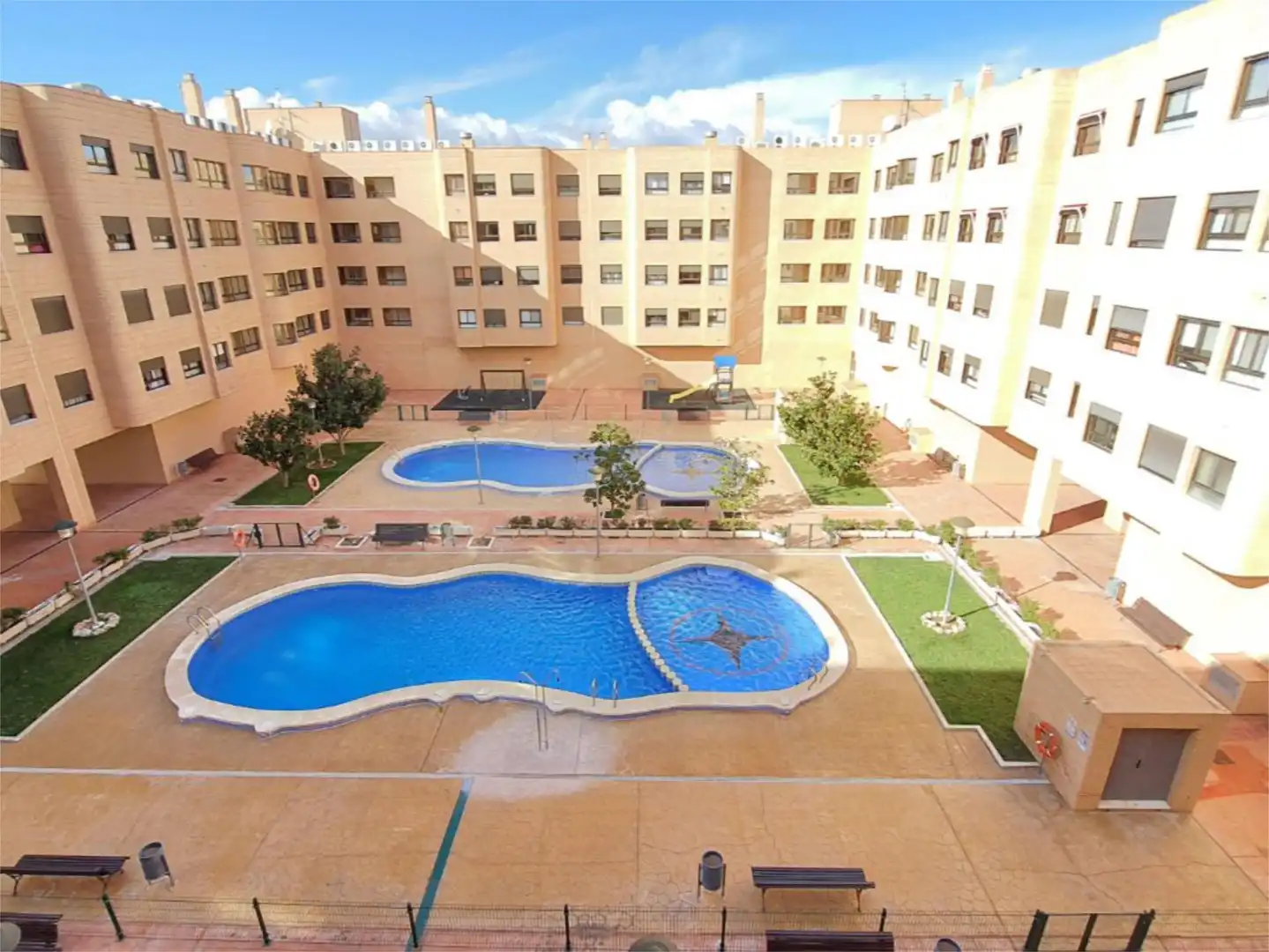 Zimmer in Rambla de Pompeu Fabra, 36, Ferreries Schwimmbecken von Wohnung zur untervermieten in Tortosa mit Klimaanlage, Heizung und Schwimmbad