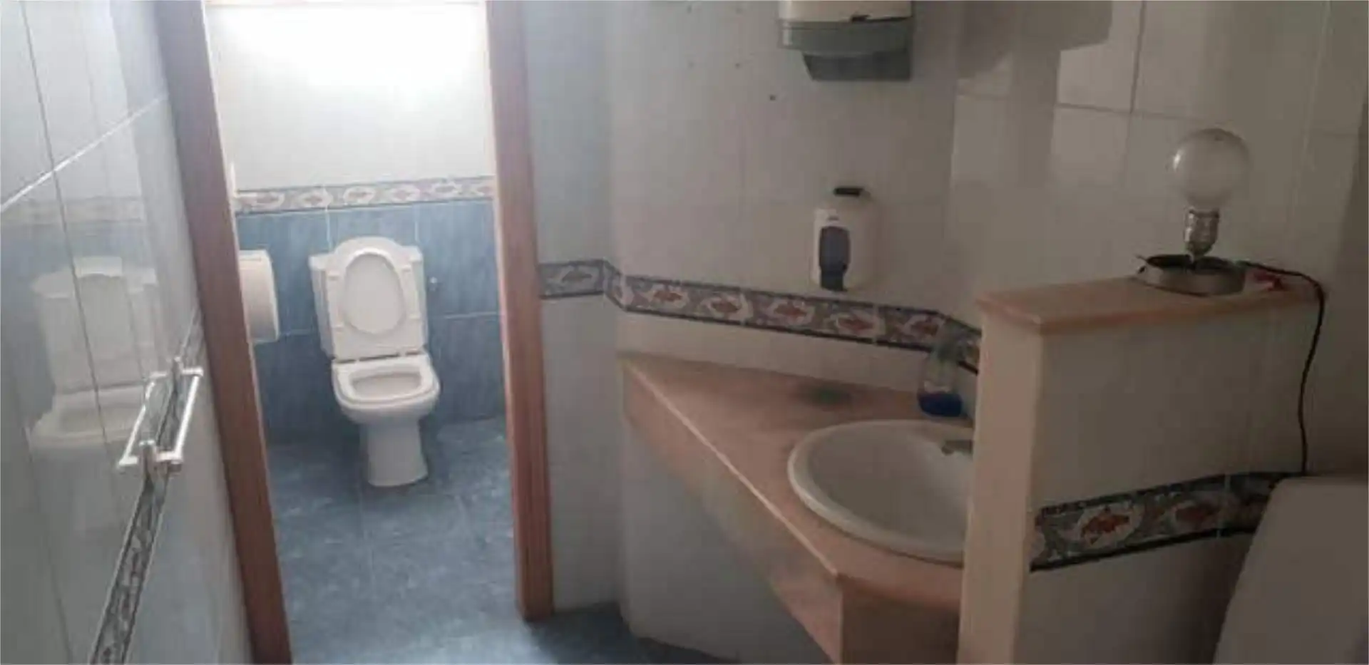 Baño de Local de alquiler en Teulada