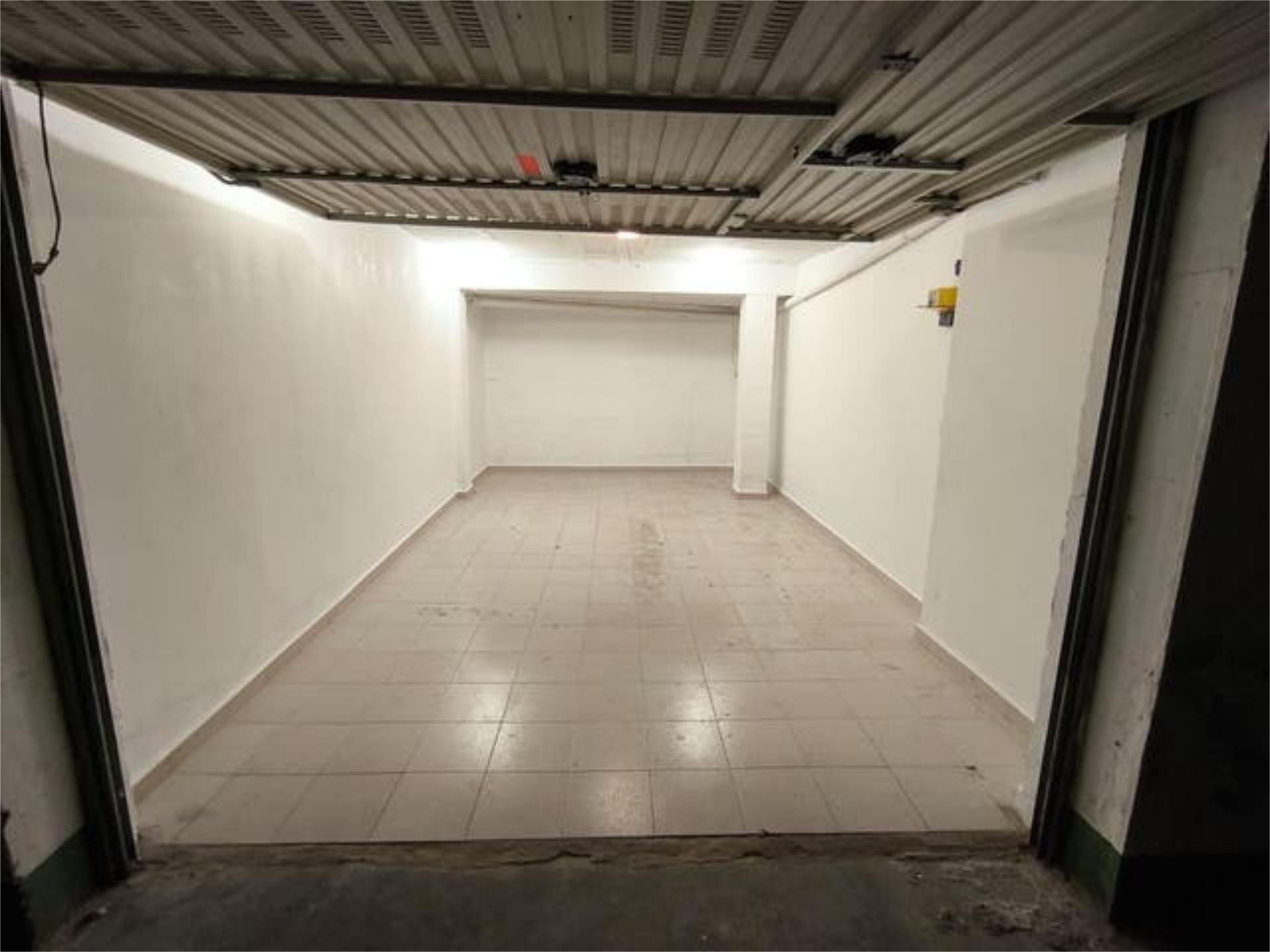 Garage for rent in Ribamontán al Mar