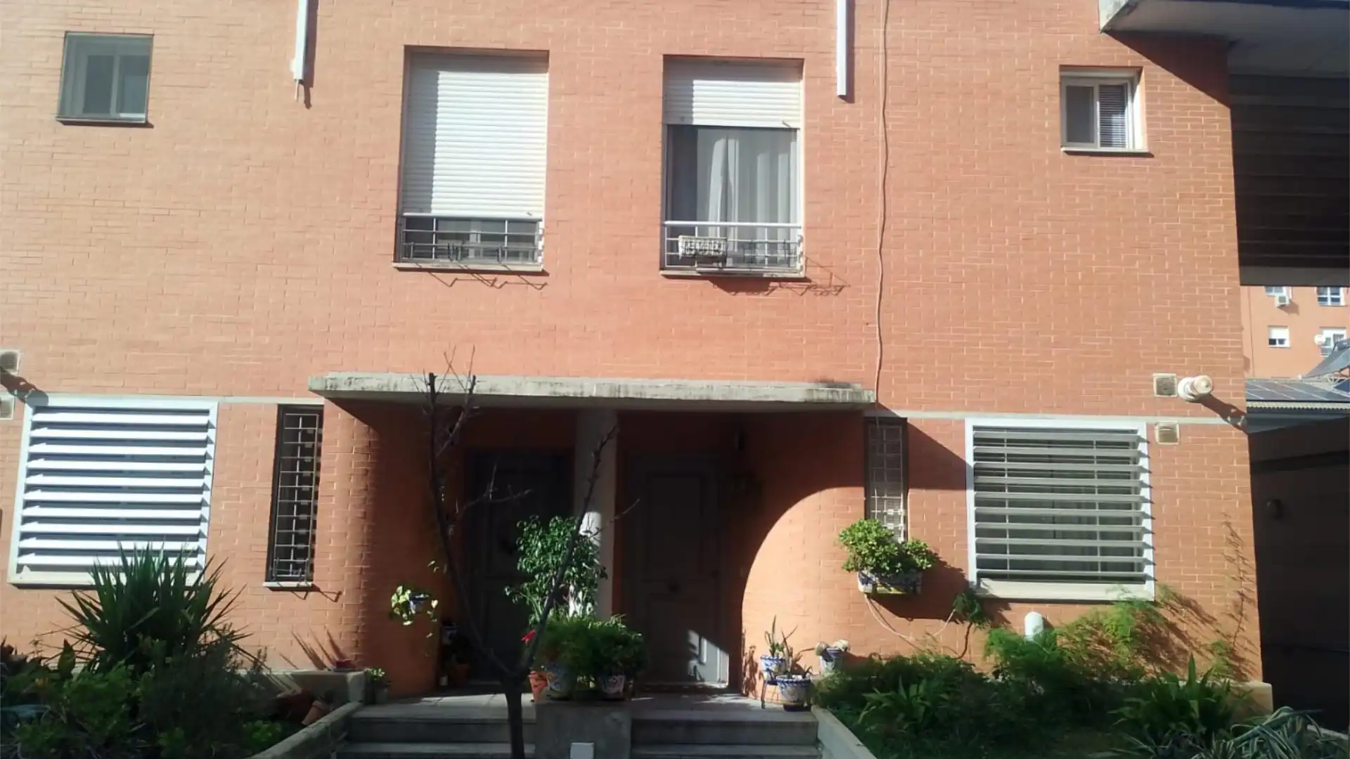 Vista exterior de Dúplex en venta en  Sevilla Capital con Aire acondicionado