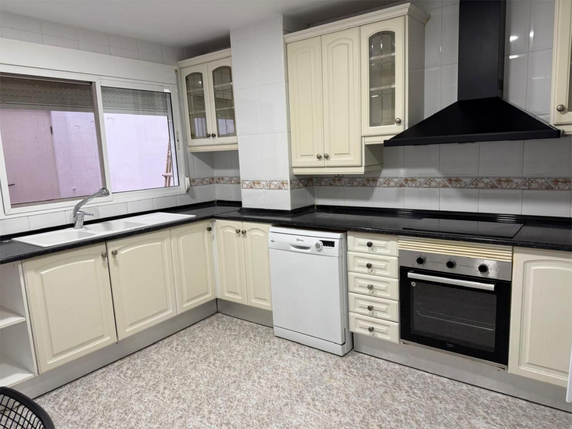 Pis de lloguer a Carrer de la Reina, 40, El Cabanyal - El Canyamelar