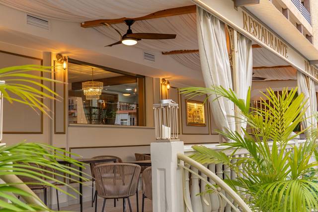 Local comercial en Venta en Calle de la Playa, 9 en Playamar - Benyamina