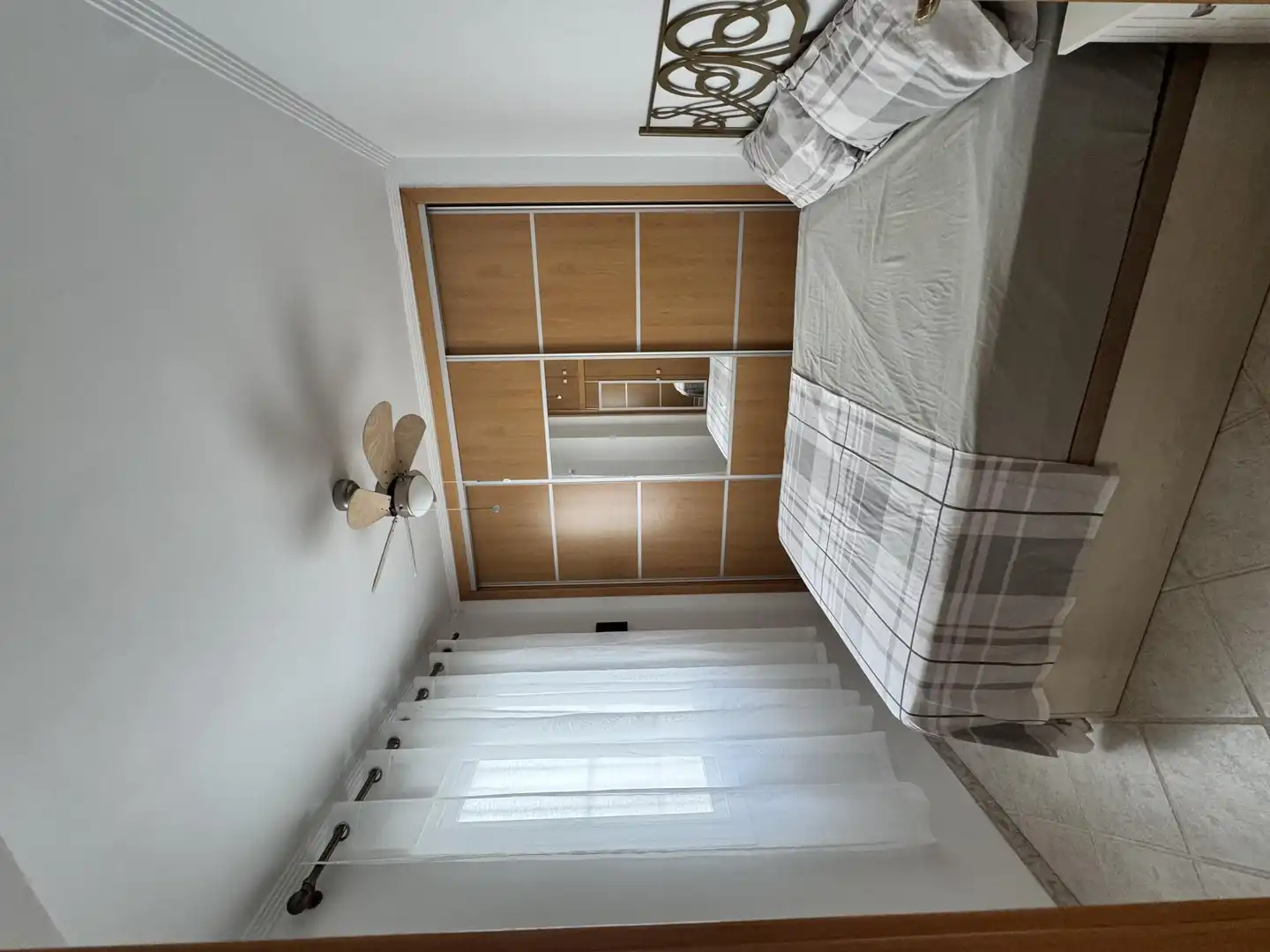 Einfamilien-Reihenhaus zur Miete in Calle Vélez, 3, Almuñecar Centro Schlafzimmer von Einfamilien-Reihenhaus zur Miete in Almuñécar mit Klimaanlage, Heizung und Terrasse