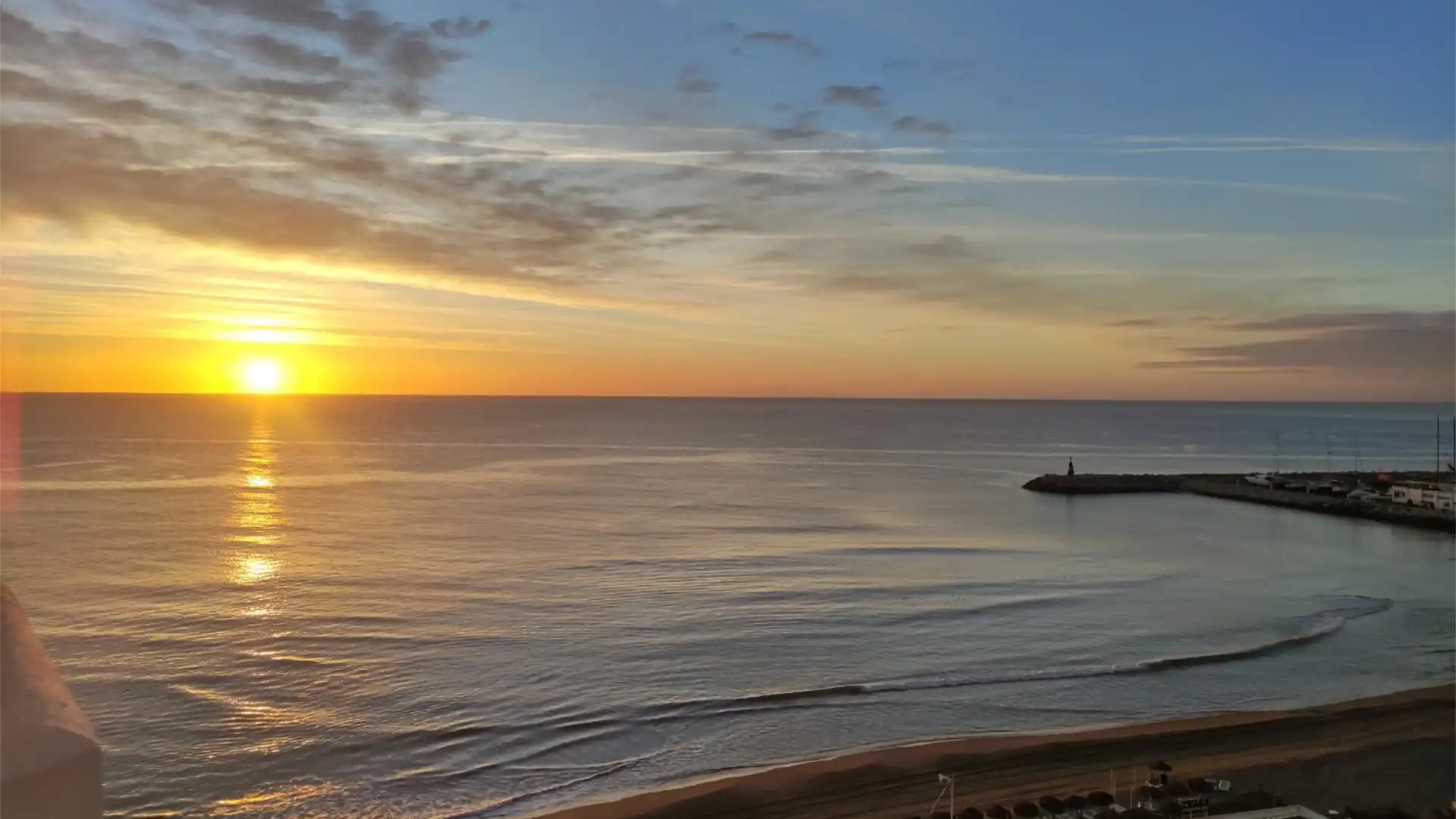 Vista exterior de Estudio en venta en Torremolinos con Terraza y Piscina