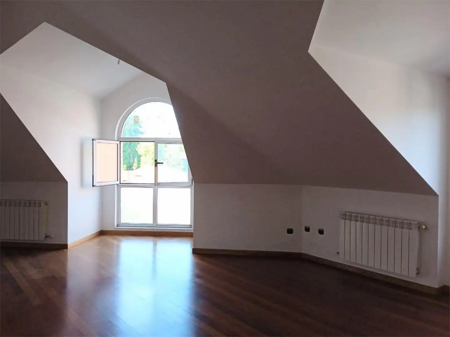 Piso en venta en Calle Demetrio Velasco, 3, Carrizo Piso en venta en Calle Demetrio Velasco, 3, Carrizo
