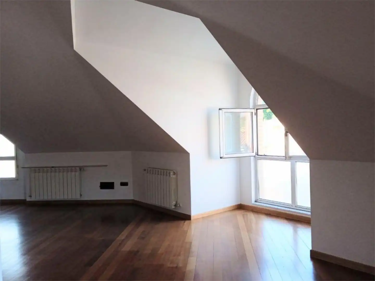 Piso en venta en Calle Demetrio Velasco, 3, Carrizo Piso en venta en Calle Demetrio Velasco, 3, Carrizo