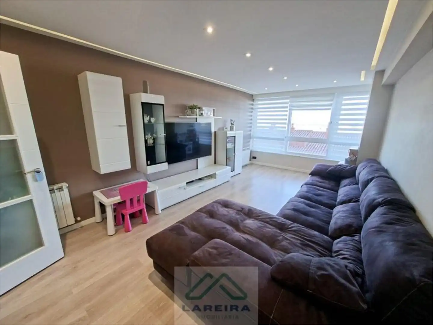 Flat for sale in Rúa Do Conde de Torrecedeira, 58, Berbés - Peritos Living room of Flat for sale in Vigo