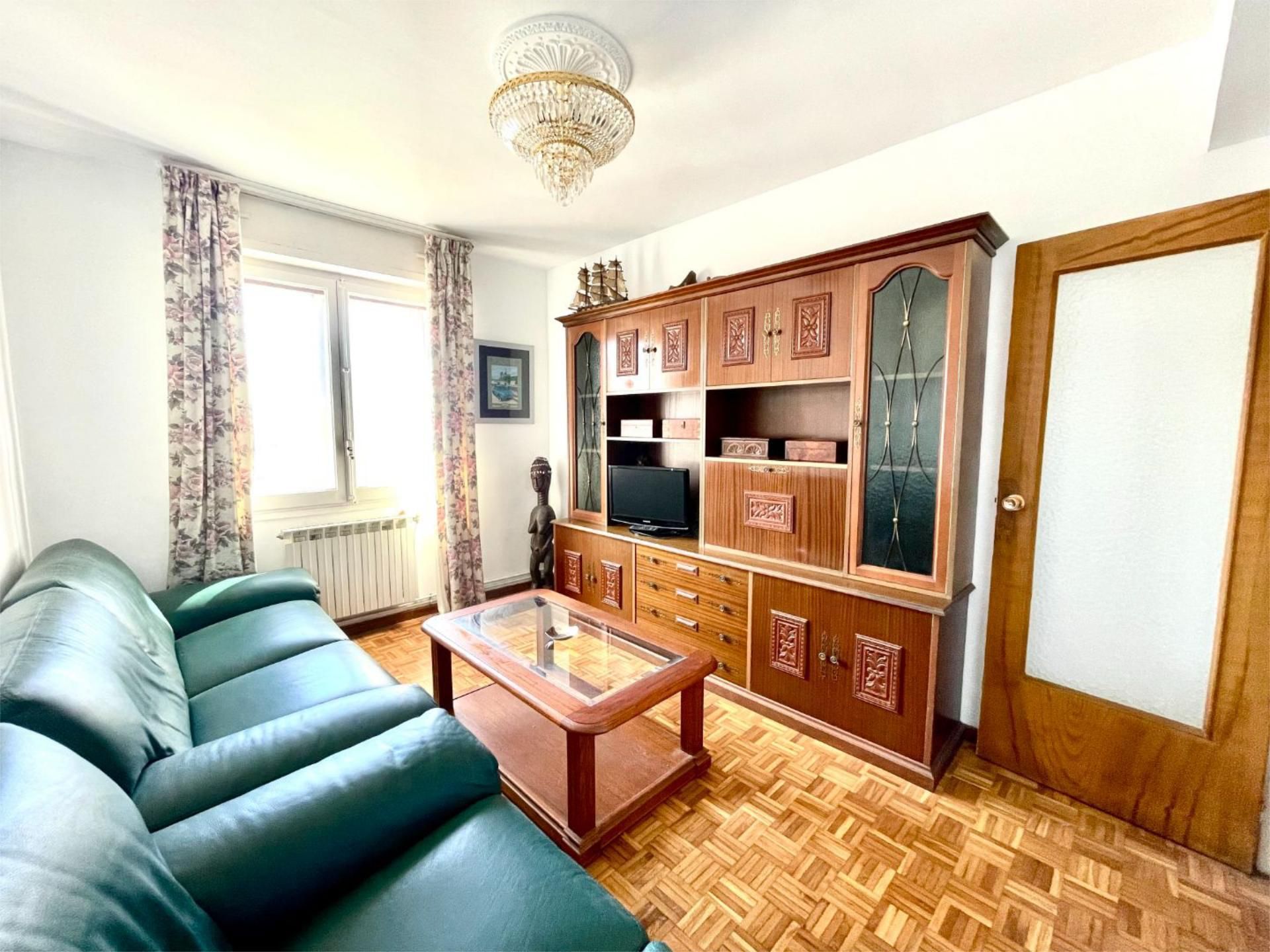 Wohnzimmer von Wohnung zum Verkauf in Irurtzun mit Balkon