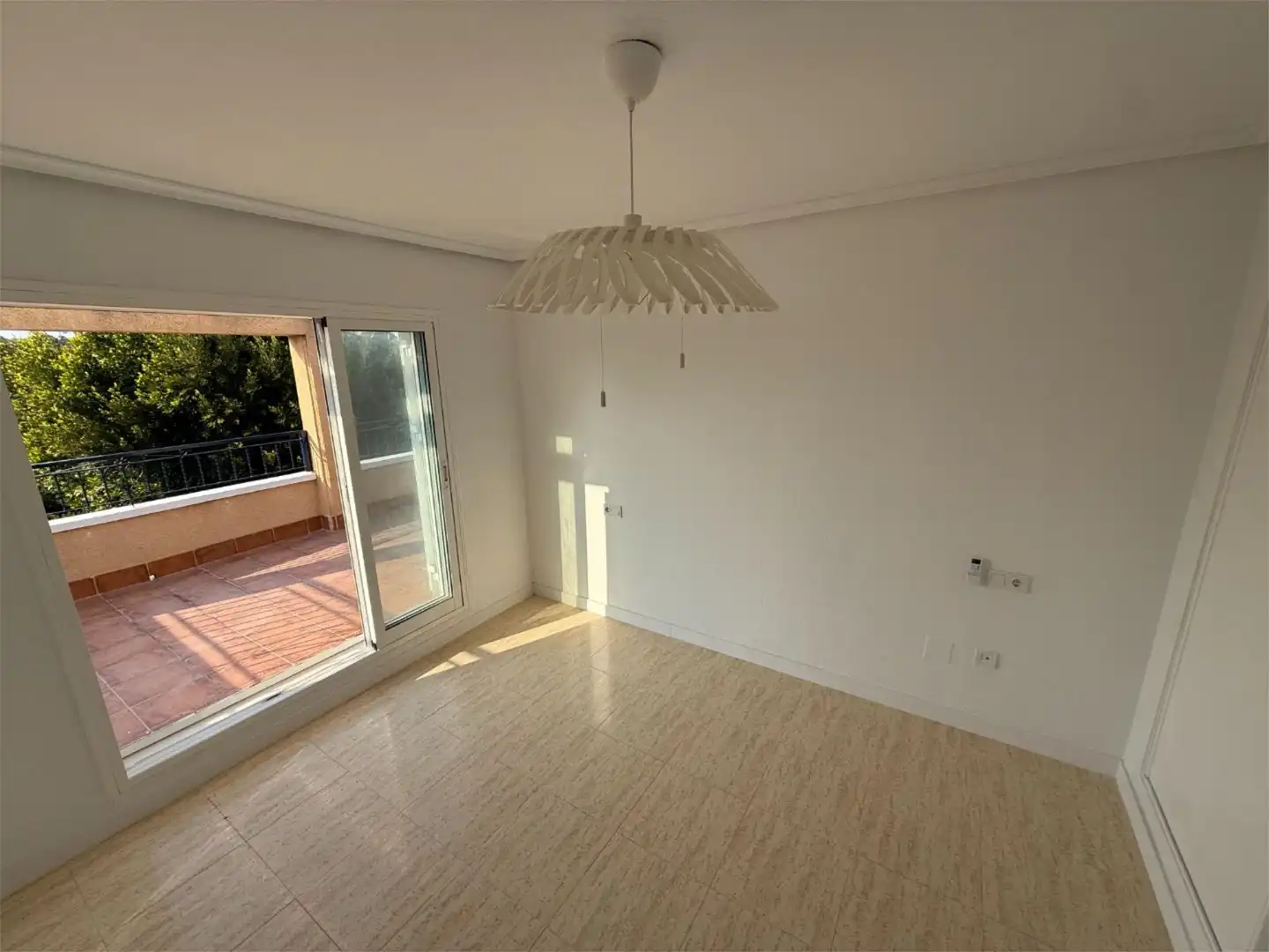 Piso en venta en Calle Río Esla, 1, Mil Palmeras