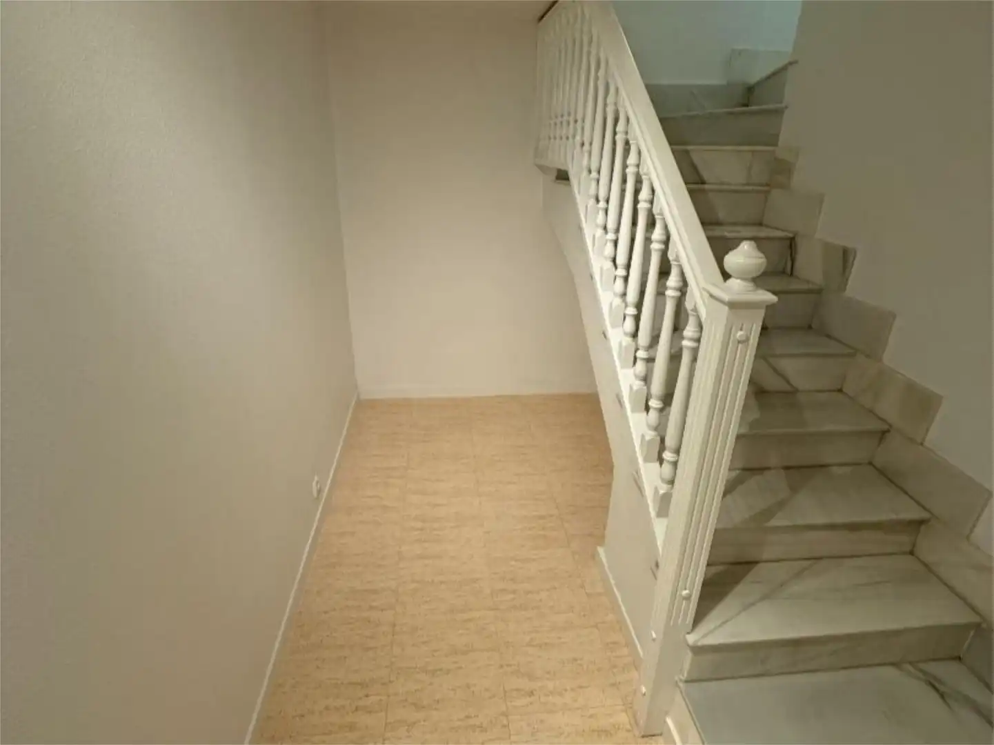 Piso en venta en Calle Río Esla, 1, Mil Palmeras