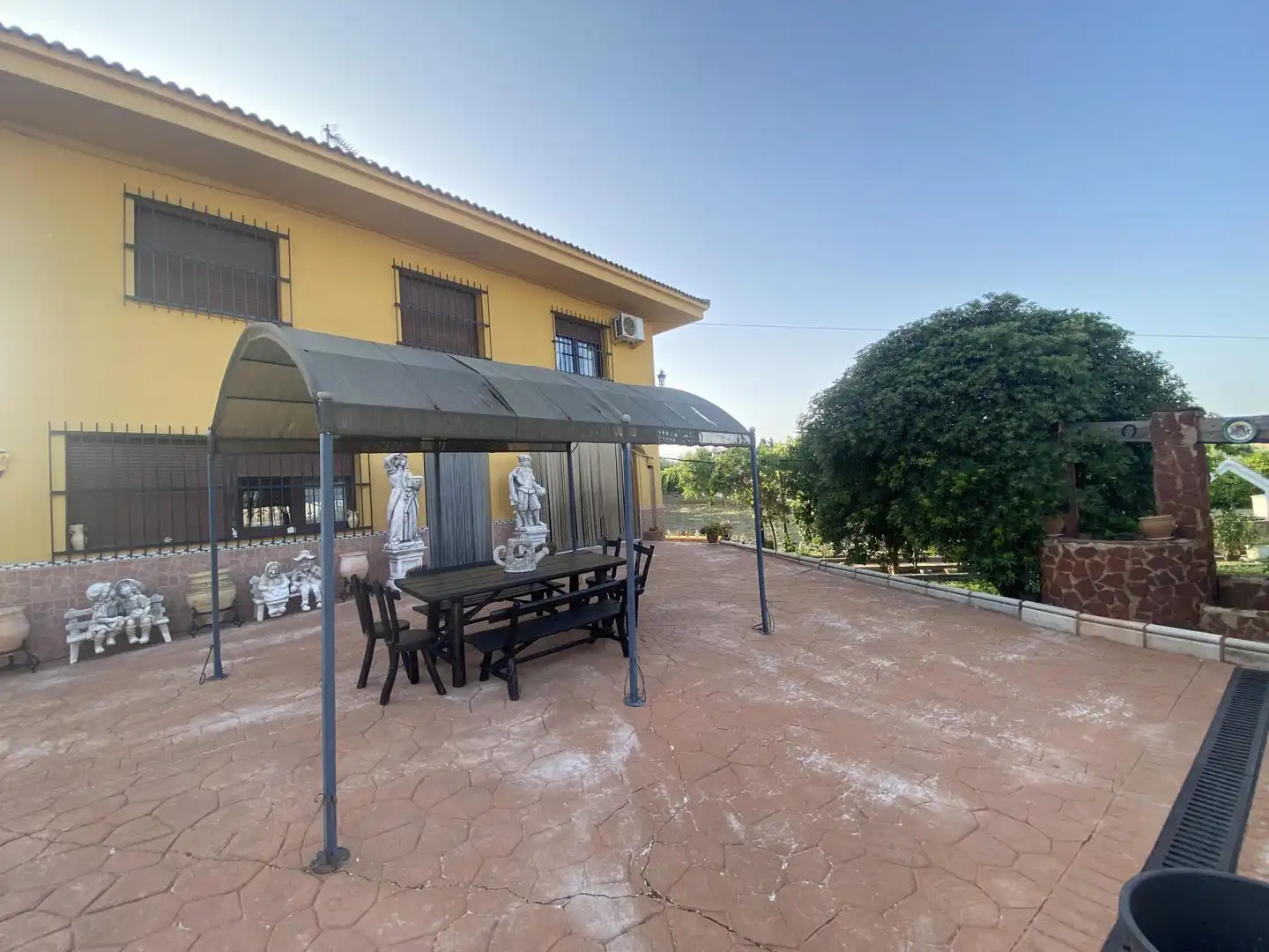 Houses for sale in Urbanización Diseminados Don Gonzál, 34, Montilla Terrace of Houses for sale in Montilla with Air Conditioner, Heating and Private garden