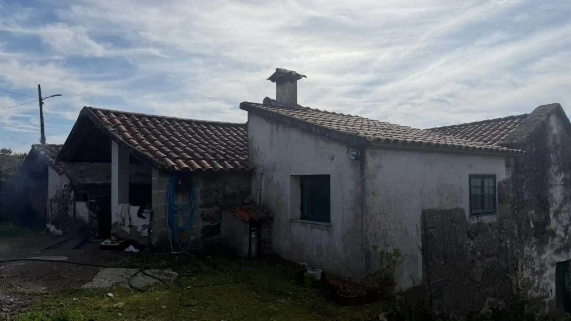 Haus oder Chalet zum Verkauf in Samieira Außenansicht von Haus oder Chalet zum Verkauf in Poio mit Privatgarten und Balkon