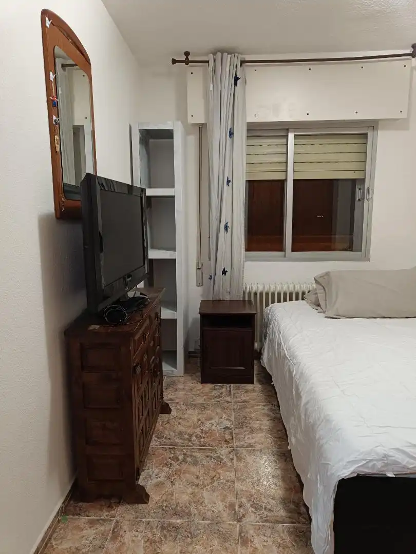 Room in Paseo de Madrid, 3, El Boalo Bedroom of Flat for share in El Boalo - Cerceda – Mataelpino with Heating, Furnished and Oven