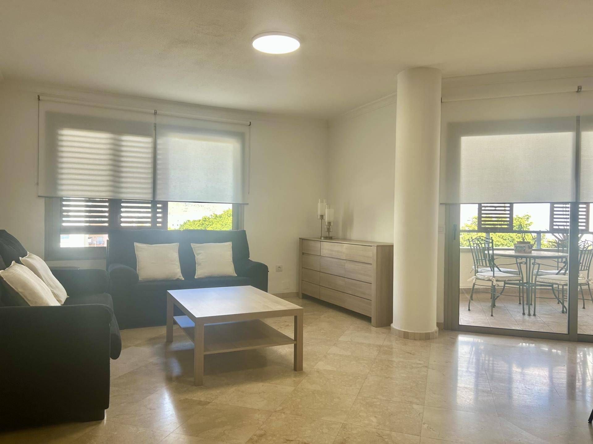 Pis de lloguer a Avenida Reyes Católicos, Buenavista - Chapatal