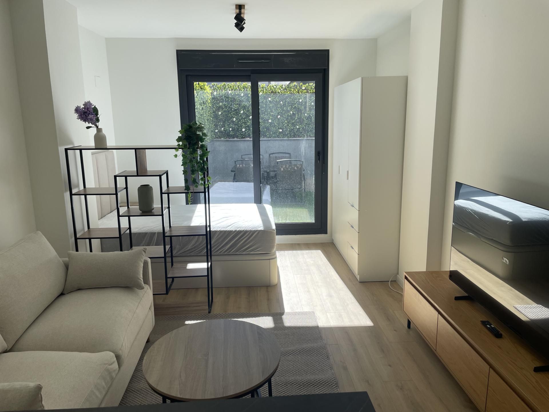 Study for rent in Calle de Fuerteventura, 5, Polígono Industrial Norte Bedroom of Study for rent in San Sebastián de los Reyes with Air Conditioner, Heating and Private garden