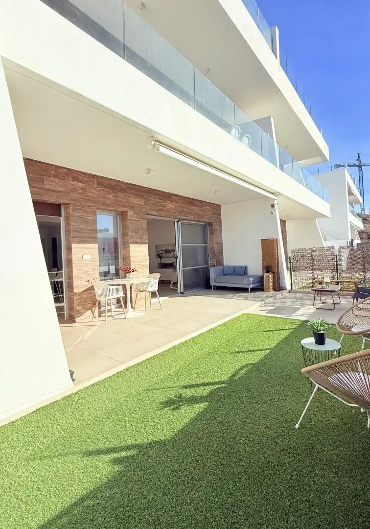Planta baixa en venda a Carrer d'Equador, 22, Balcón de Finestrat - Terra Marina Terrassa de Planta baixa en venda en Finestrat amb Aire condicionat, Calefacció i Jardí privat